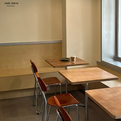 Goede prijs Milk Tea Shop Houten tafel en stoelen Woonkamer Metalen Eetkamer Tafel en stoelen Restaurantmeubelen Houten meubelset online